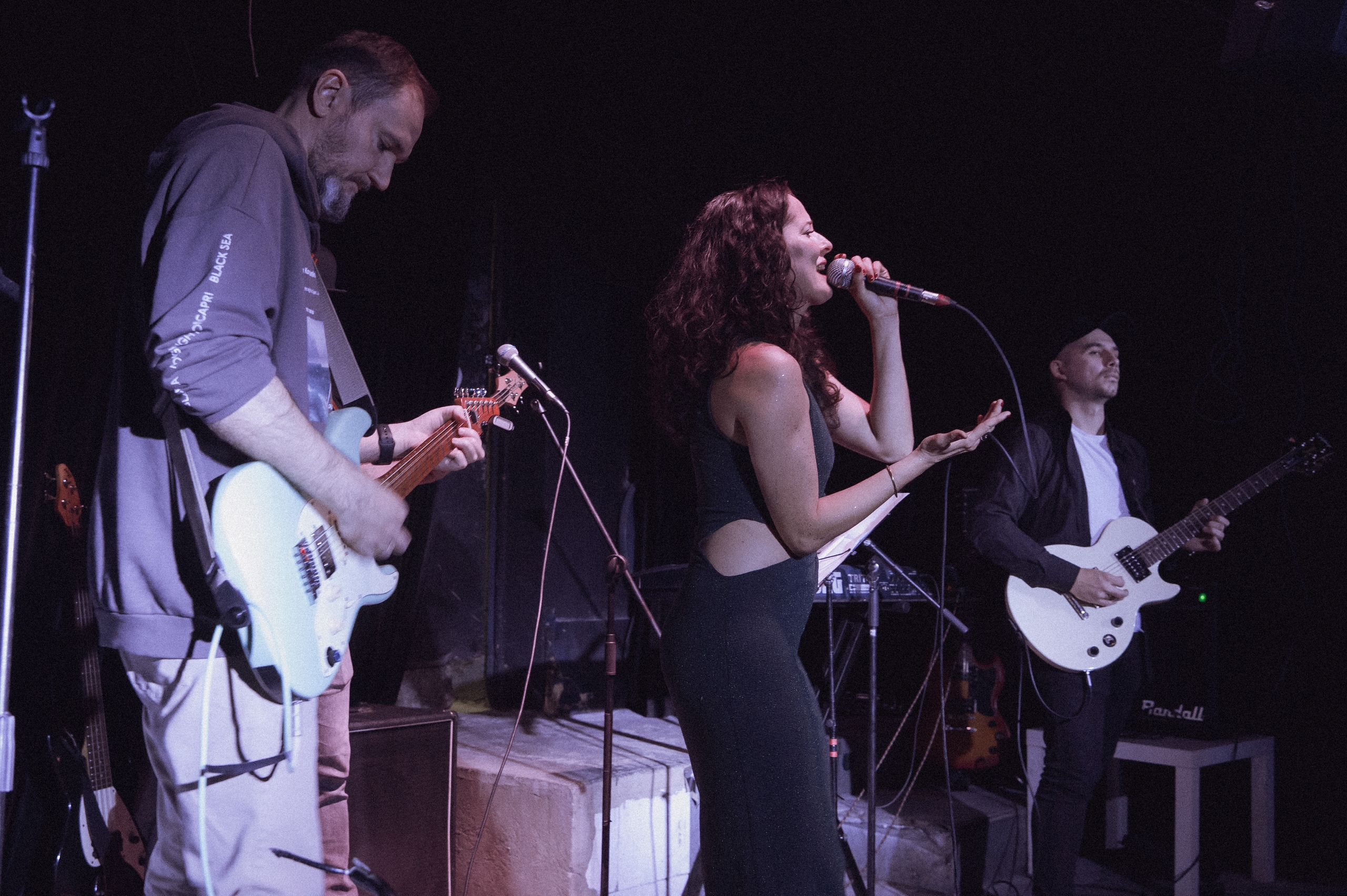 UpxIJRIhAHYJX9zssmLoMd1LoJ_bHKENvB4cjRnegjKDqltBsxUhY9PI_y3Dzt3RJmp6zQ5bFIkxNU7FeJScyEGl